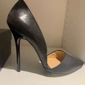 LAMB leather pump brand new